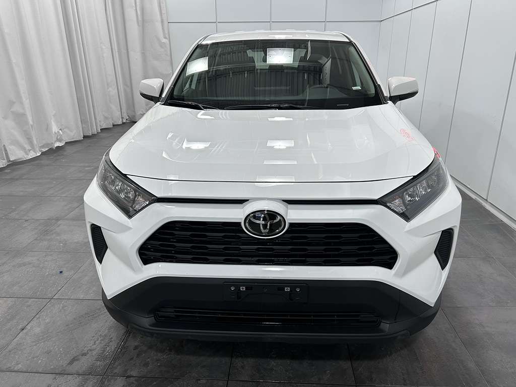 2025 Toyota Rav4 - Image 30