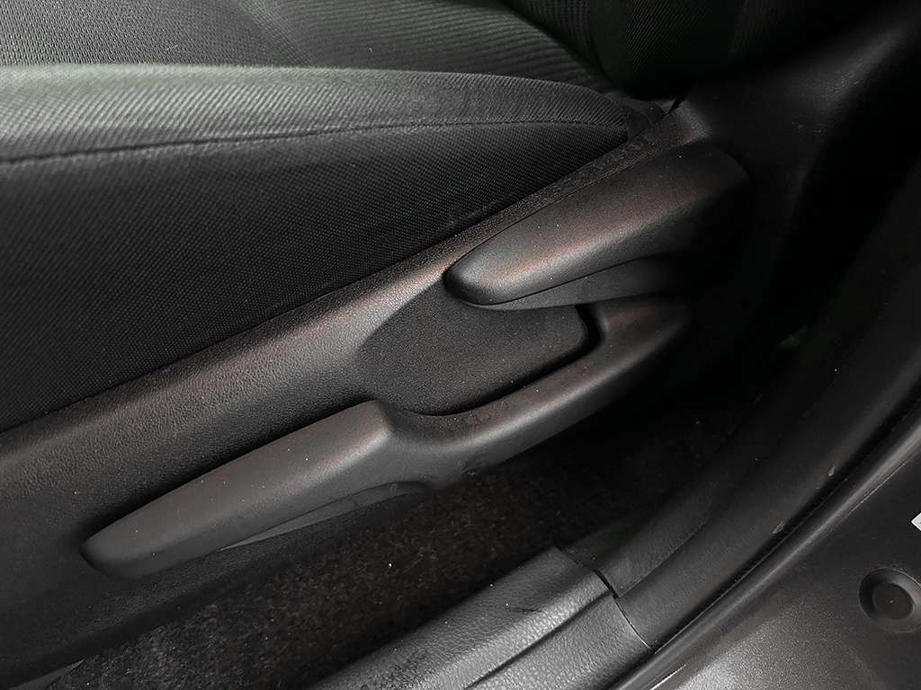 2017 Toyota Rav4 - Image 37