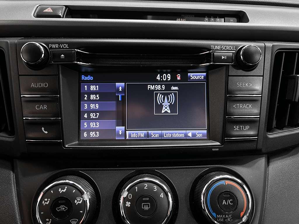 2017 Toyota Rav4 - Image 42