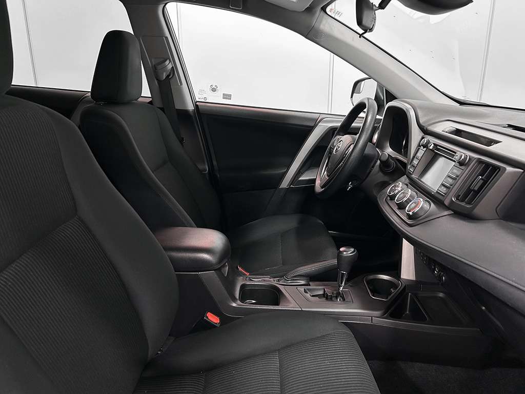 2017 Toyota Rav4 - Image 49