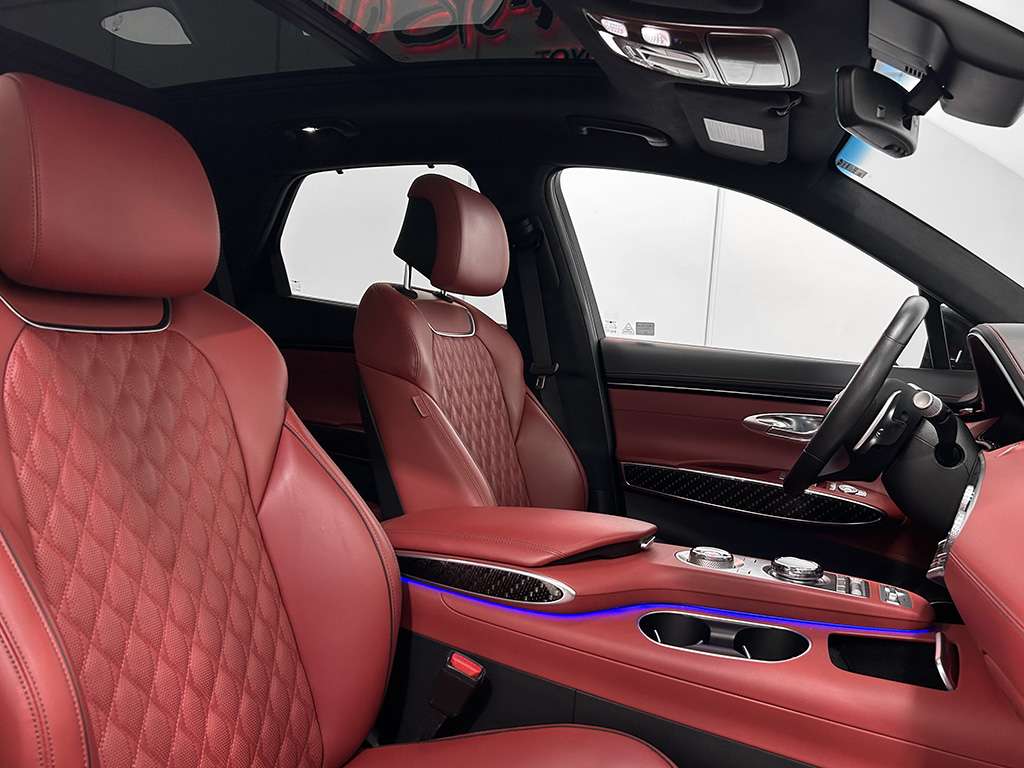 2024 Genesis GV70 - Image 52