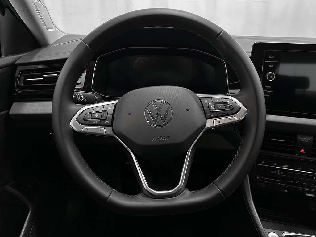 2025 Volkswagen Jetta - Image 40