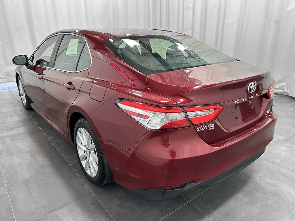 2019 Toyota Camry - Image 30