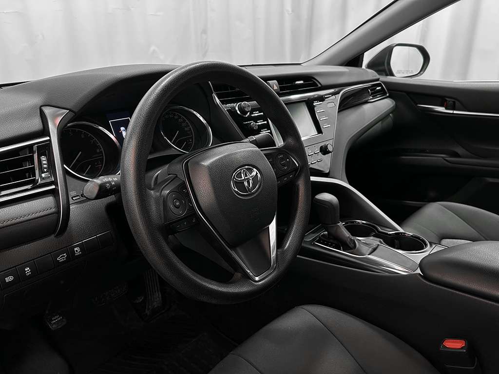 2019 Toyota Camry - Image 34