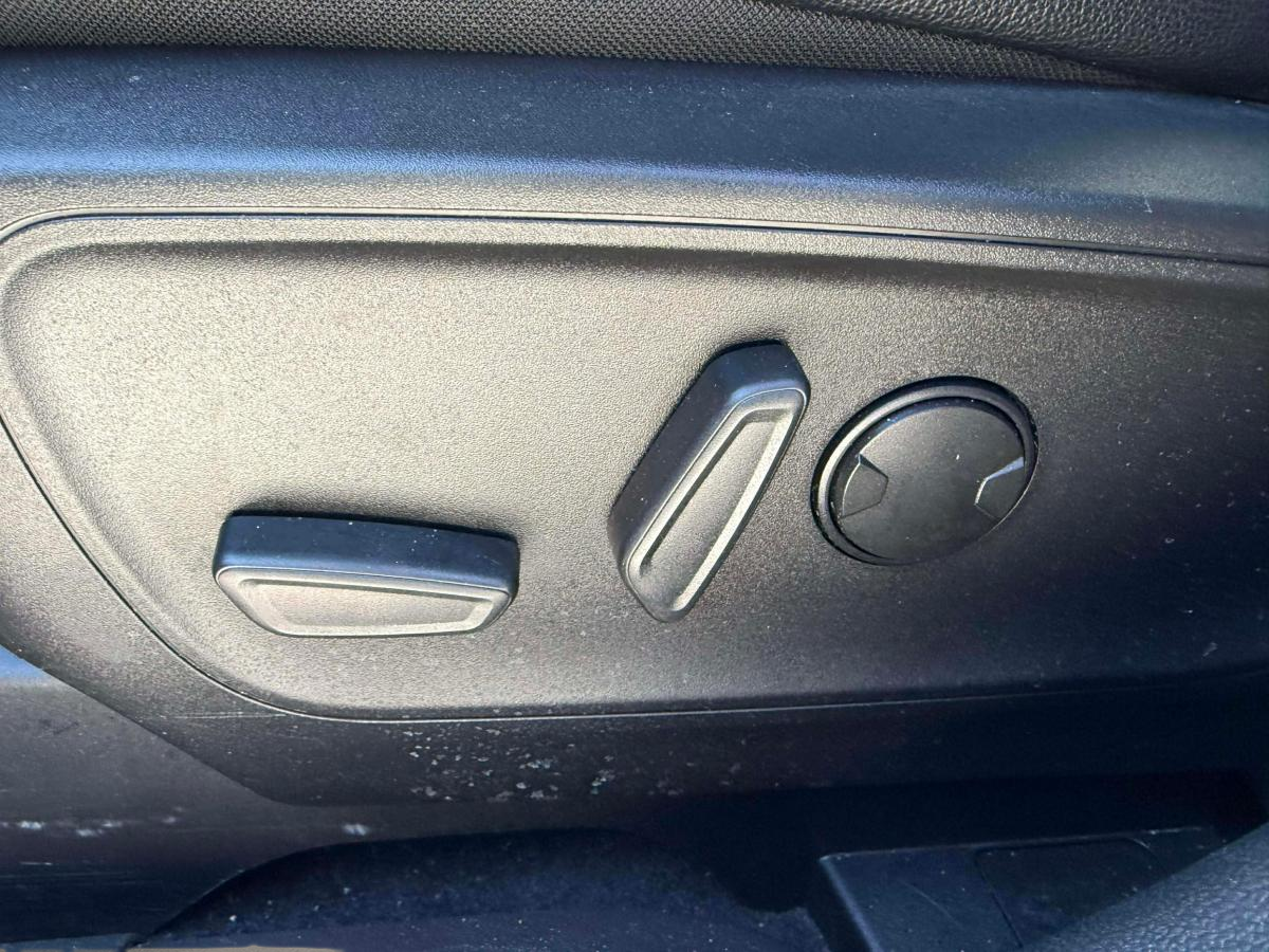 2023 Ford Escape - Image 536