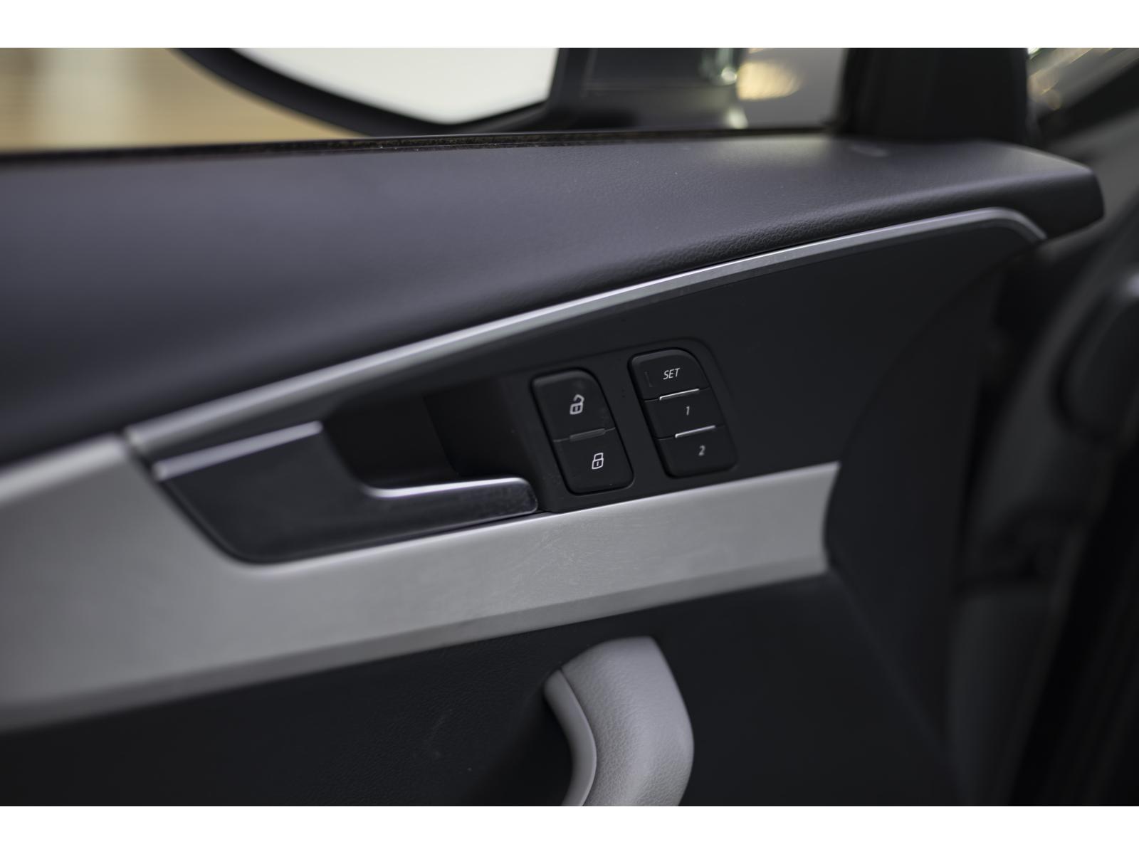 2017 Audi A4 - Image 141