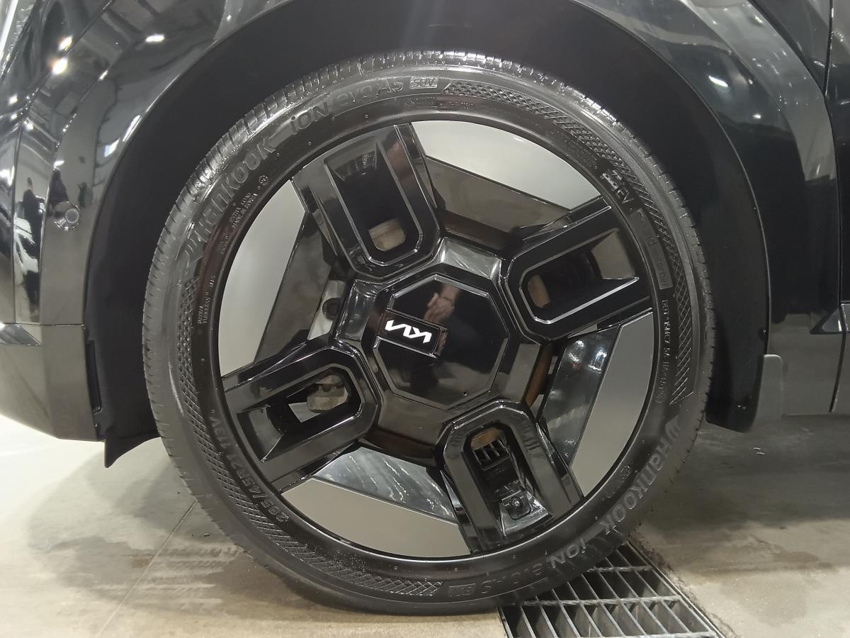2026 Kia EV9 - Image 306