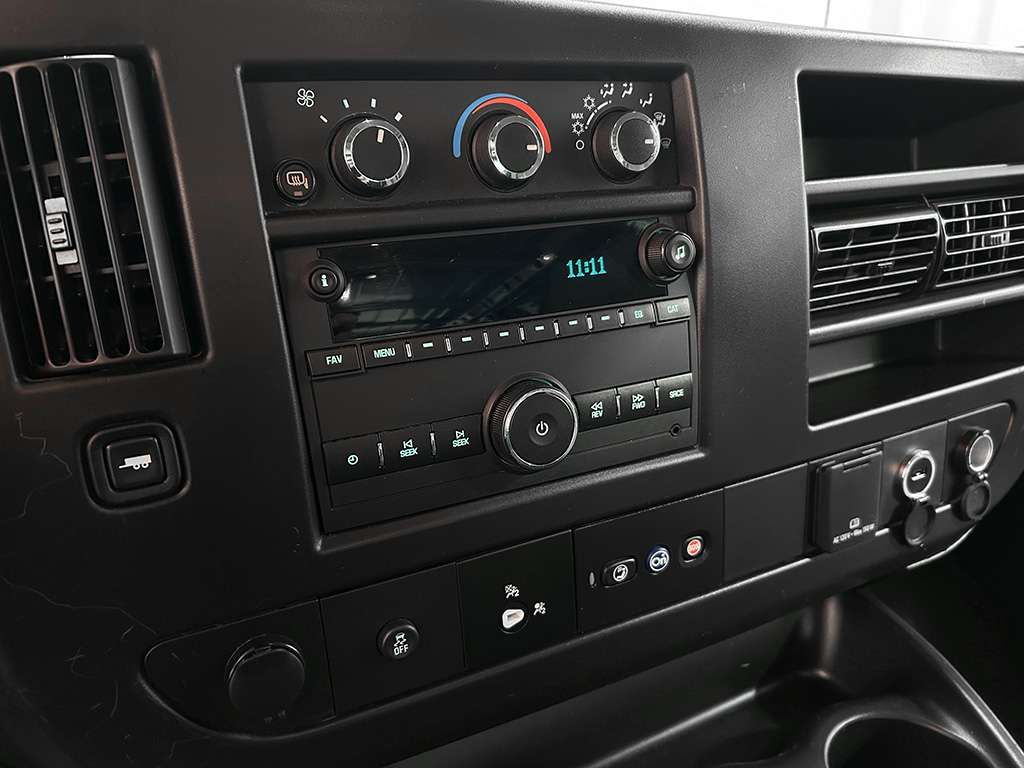 2023 Gmc Savana Cargo - Image 69