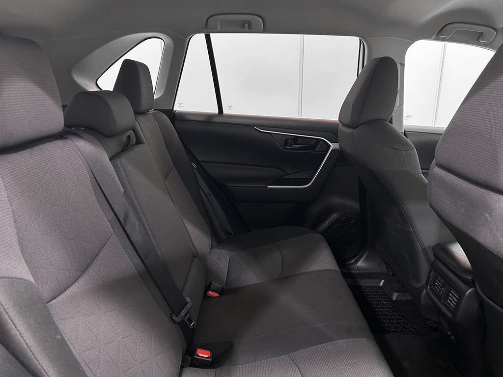 2025 Toyota Rav4 - Image 43