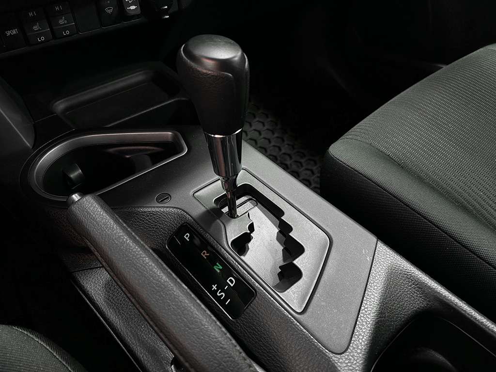 2017 Toyota Rav4 - Image 63
