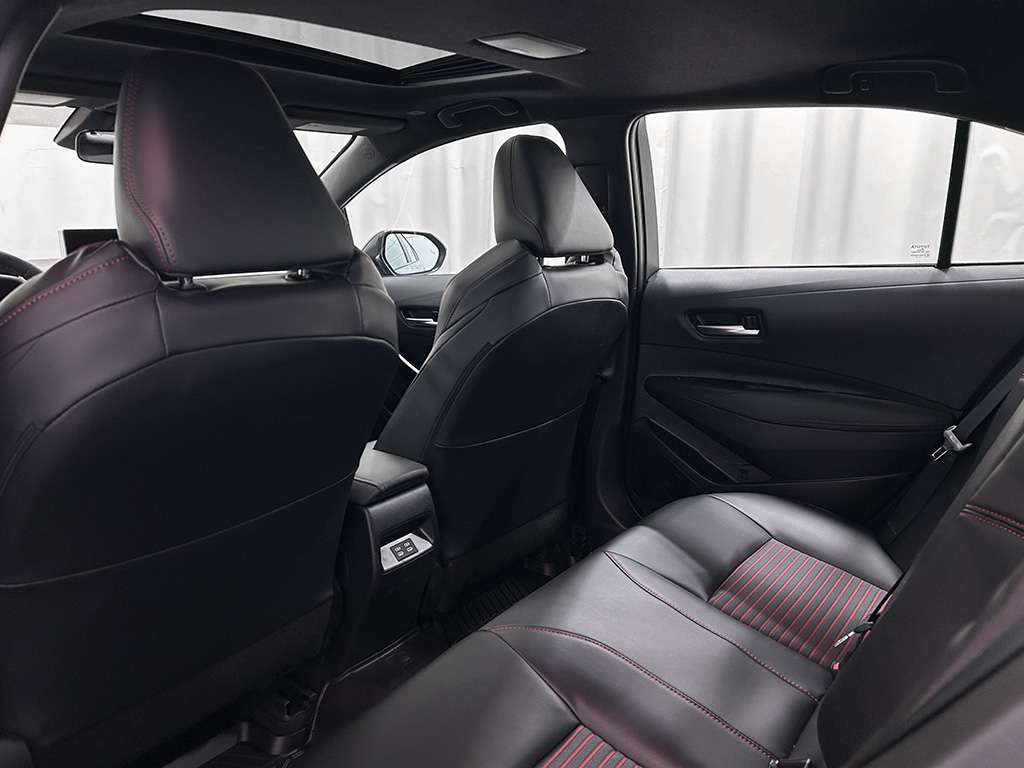 2025 Toyota Corolla - Image 41