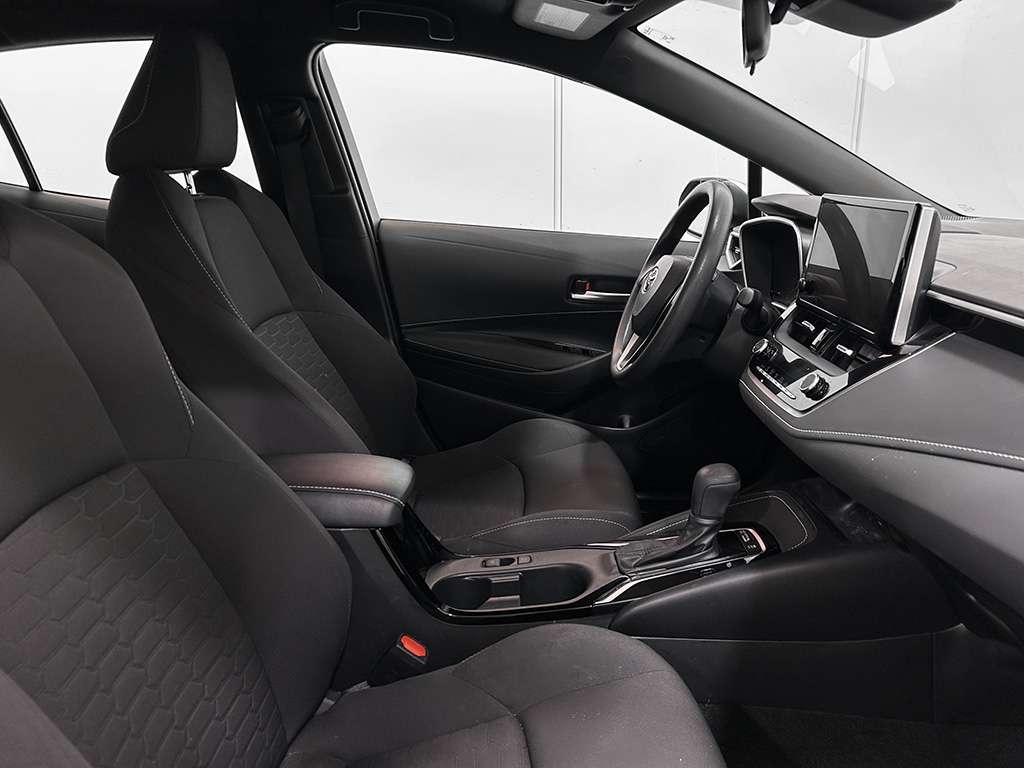 2023 Toyota Corolla Hatchback - Image 72