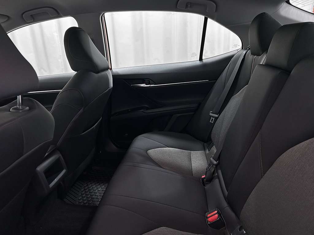 2019 Toyota Camry - Image 61