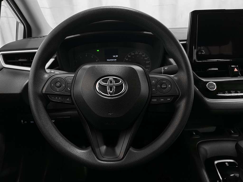 2025 Toyota Corolla - Image 22