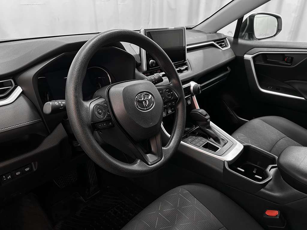 2025 Toyota Rav4 - Image 76