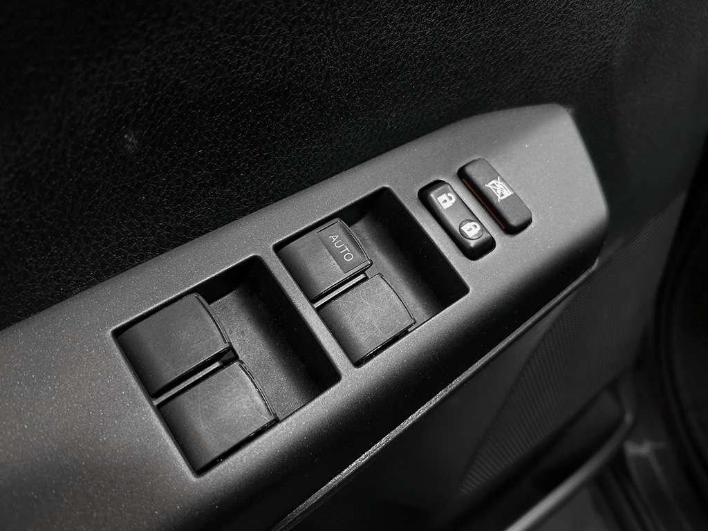 2017 Toyota Rav4 - Image 80