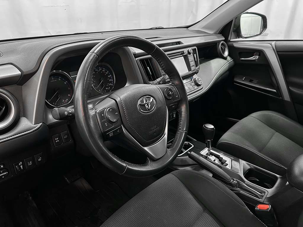 2018 Toyota Rav4 - Image 74