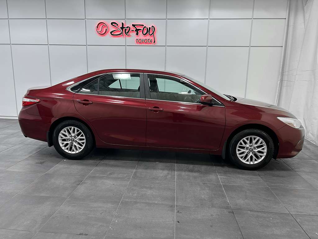 2017 Toyota Camry - Image 72