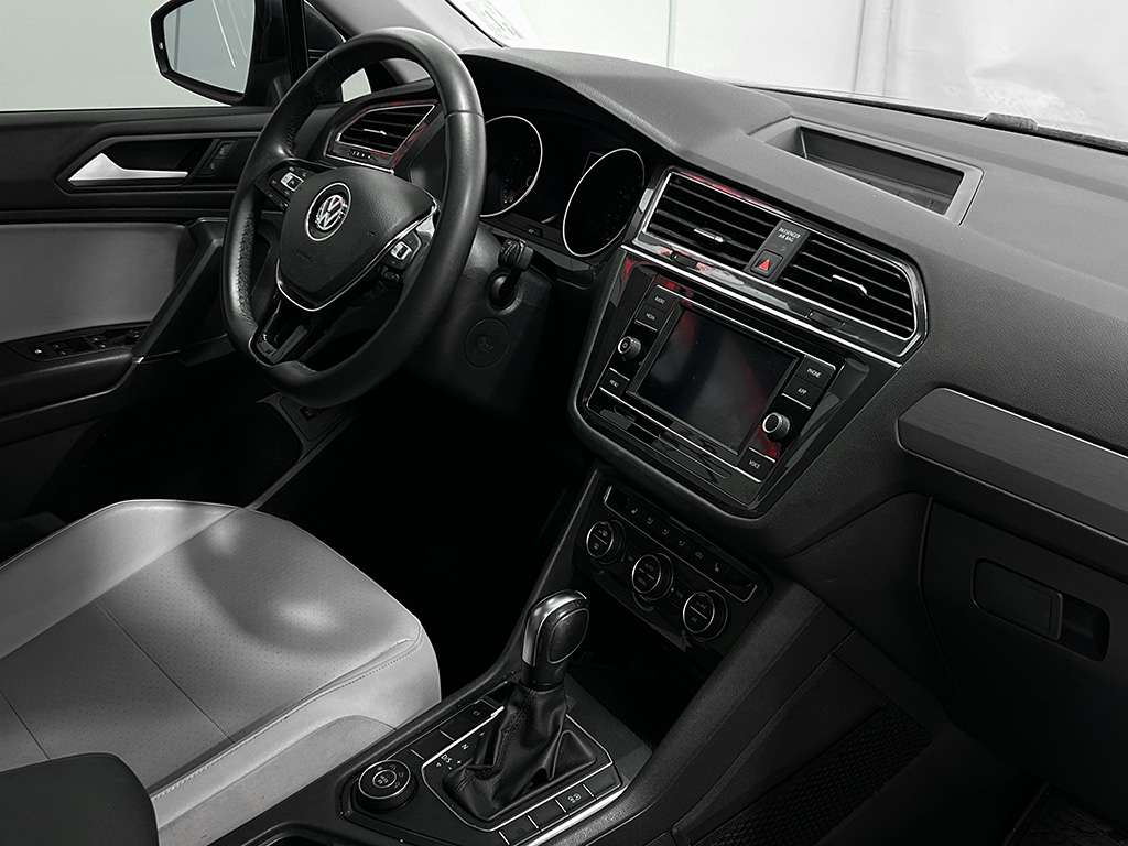 2020 Volkswagen Tiguan - Image 93