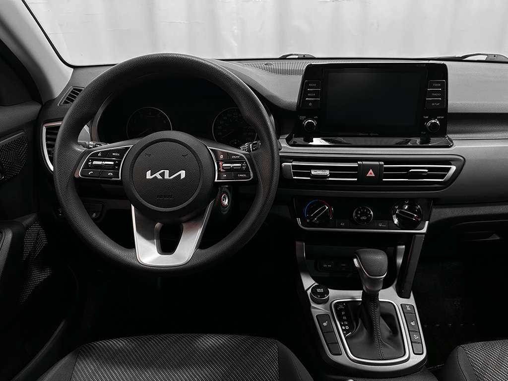 2023 Kia Seltos - Image 42