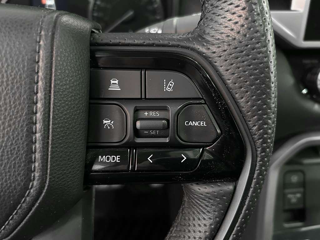 2022 Toyota Tundra - Image 34
