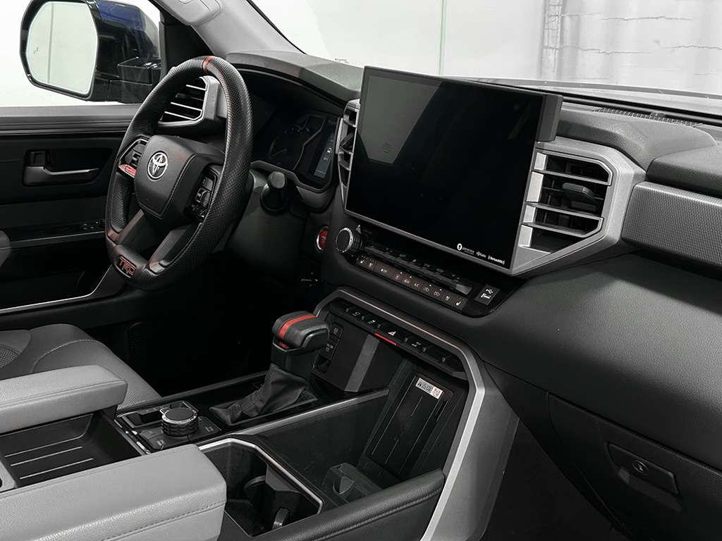2022 Toyota Tundra - Image 40