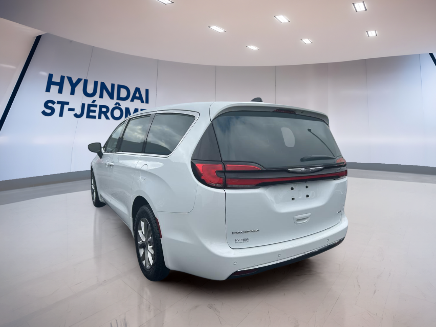 2023 Chrysler Pacifica - Image 142