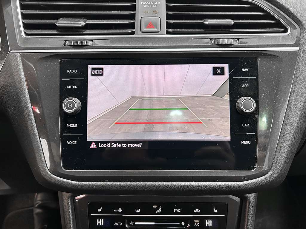 2022 Volkswagen Tiguan - Image 92