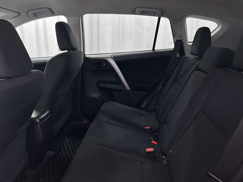2017 Toyota Rav4 - Image 111