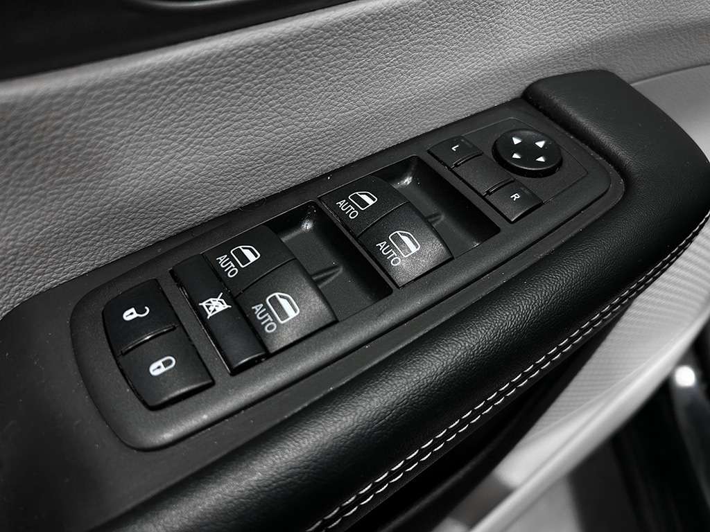 2021 Chrysler Pacifica - Image 107