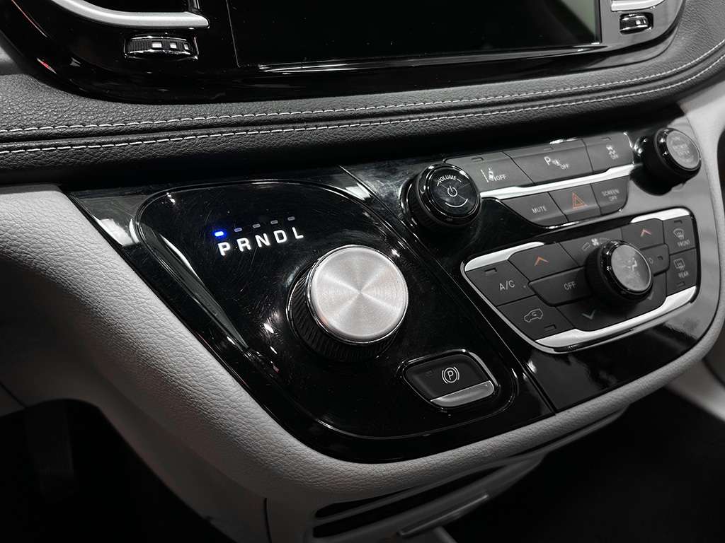 2021 Chrysler Pacifica - Image 111
