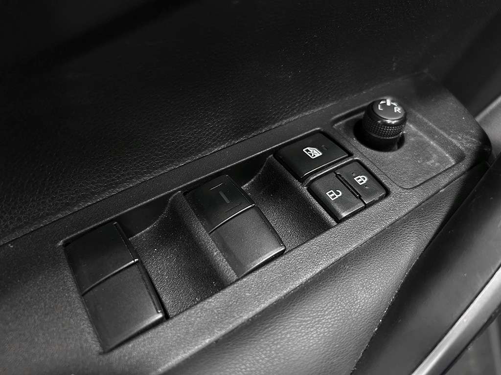 2022 Toyota Corolla - Image 98