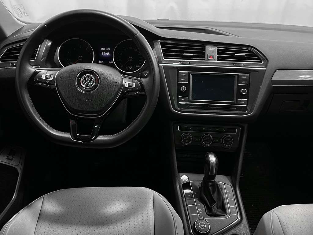2020 Volkswagen Tiguan - Image 112