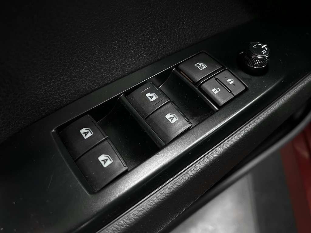 2019 Toyota Camry - Image 92