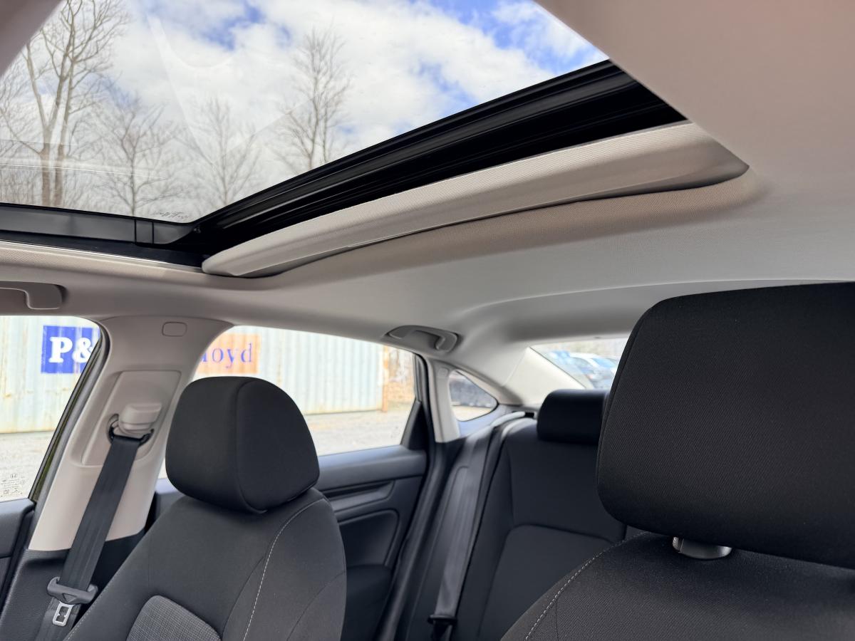 2022 Honda Civic - Image 16