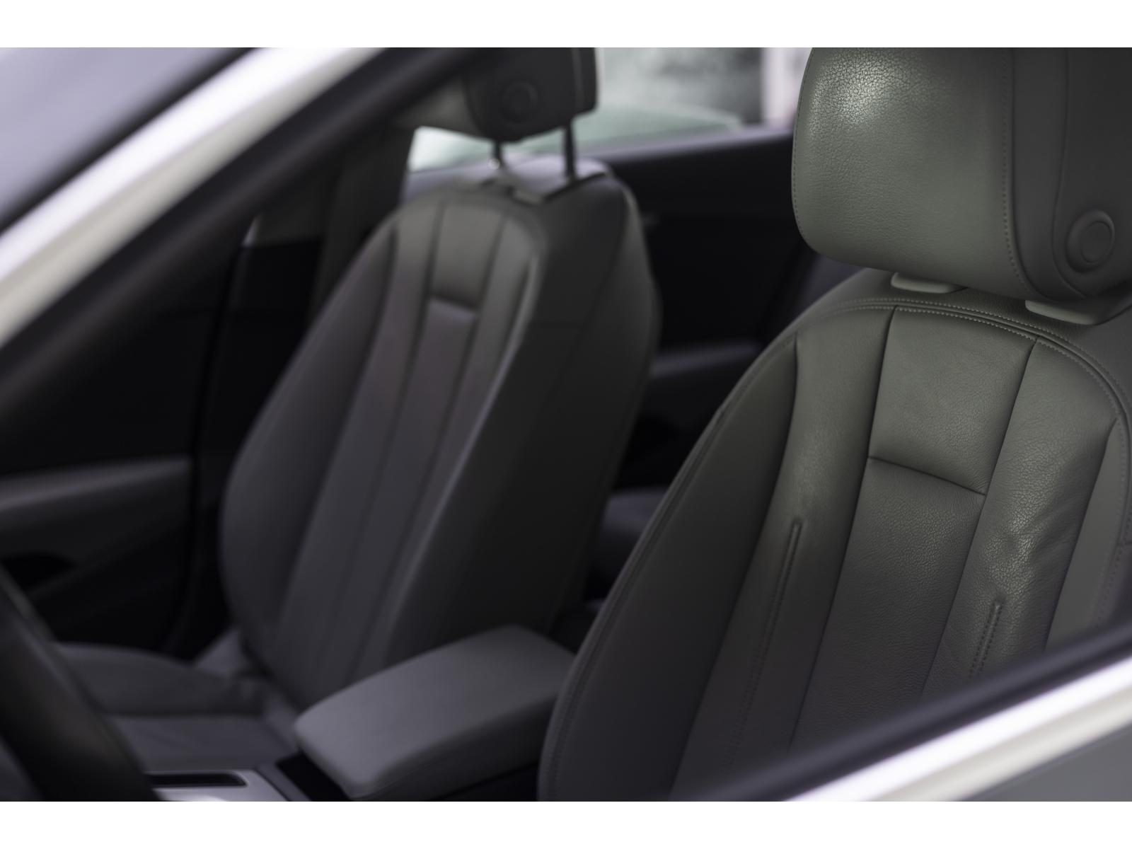 2017 Audi A4 - Image 207