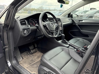 2021 Volkswagen Golf - Image 38