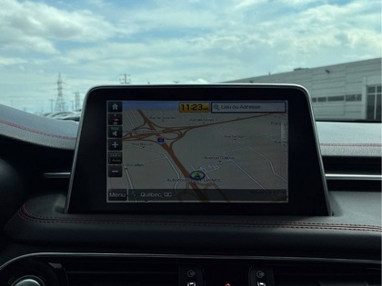 2020 Genesis G70 - Image 13