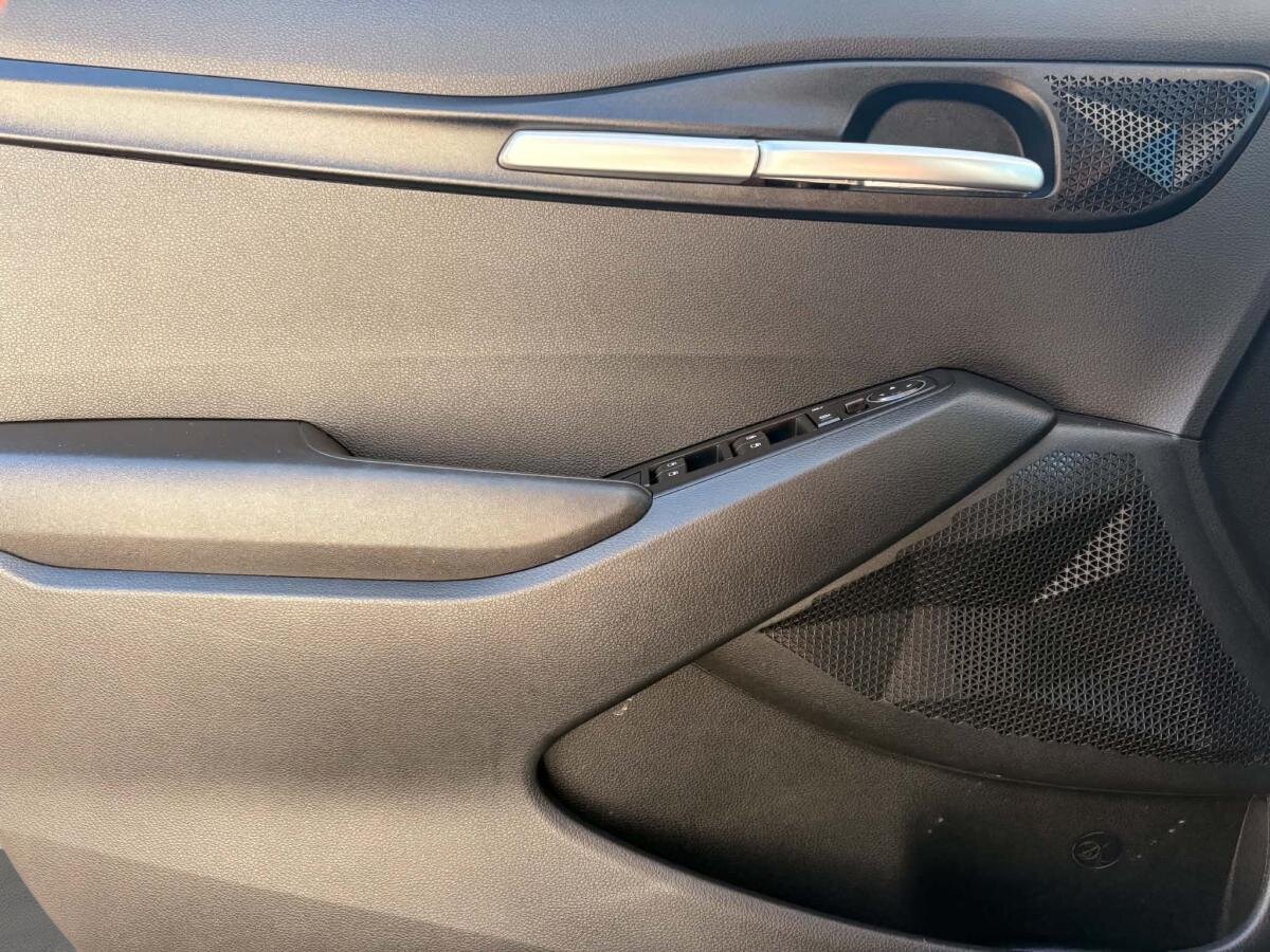 2023 Kia Seltos - Image 70