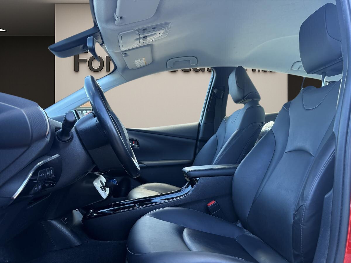 2017 Toyota Prius Prime - Image 55
