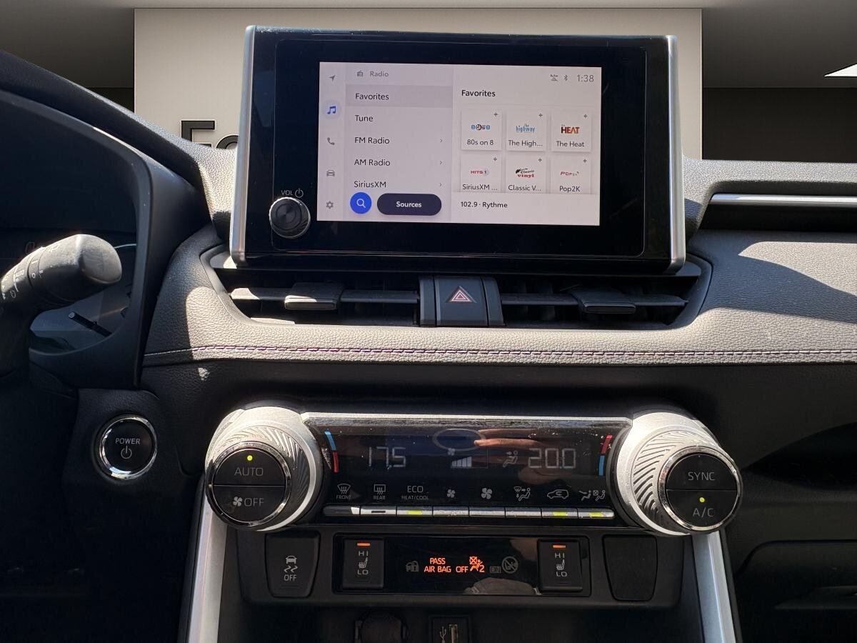 2023 Toyota RAV4 Hybrid - Image 65