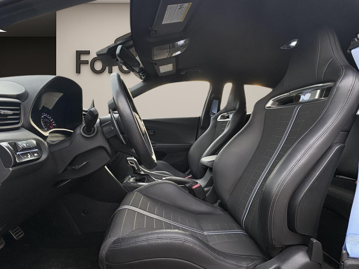 2022 Hyundai Veloster N - Image 10