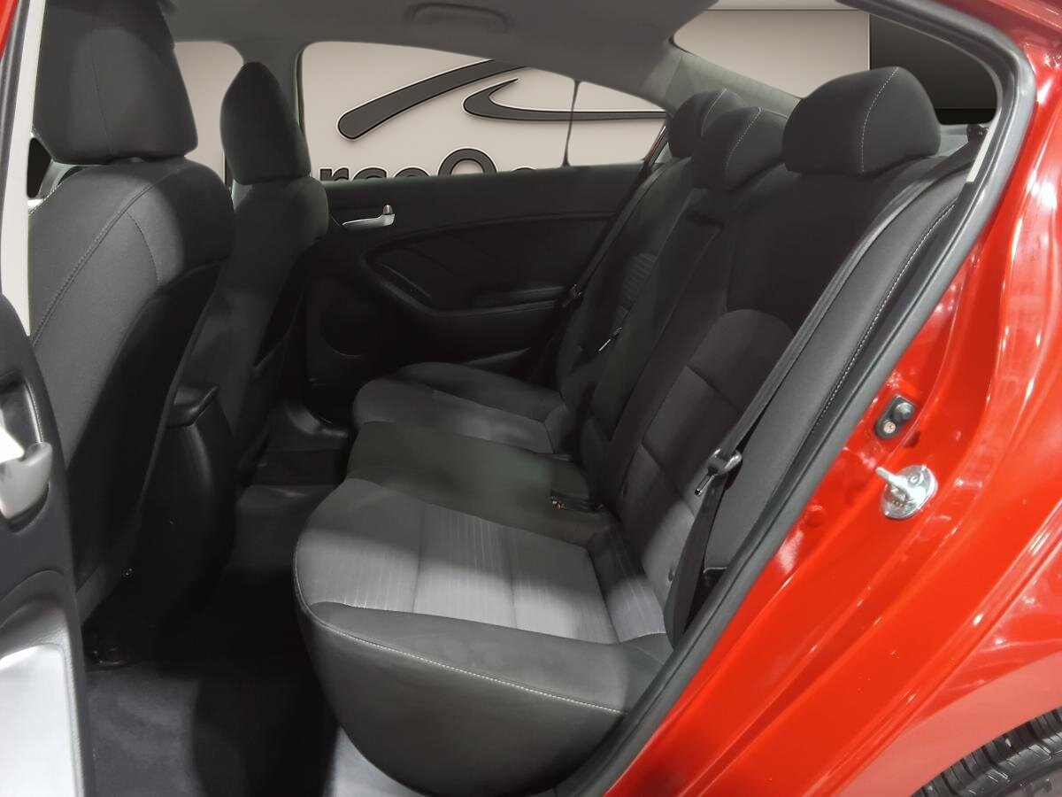 2018 Kia Forte - Image 10