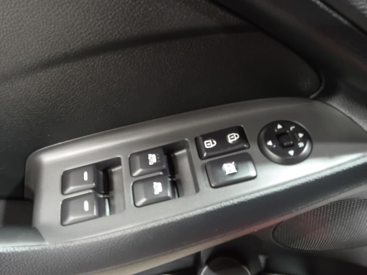 2018 Kia Forte - Image 26