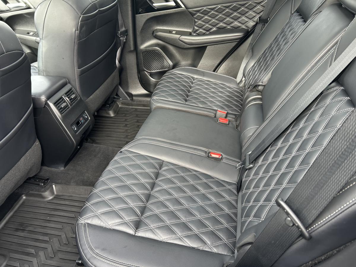 2024 Mitsubishi Outlander - Image 623