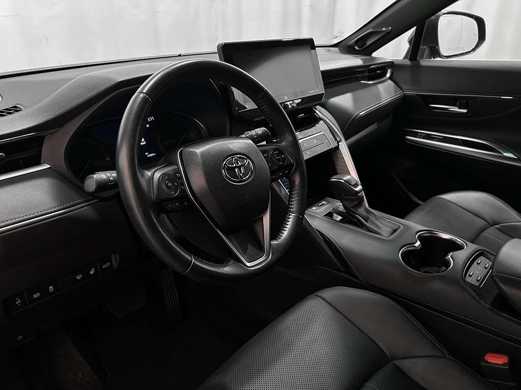 2022 Toyota Venza - Image 152