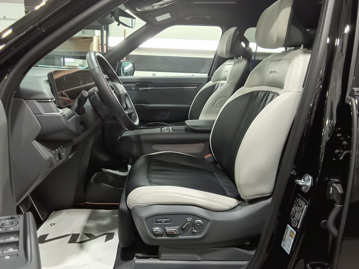 2026 Kia EV9 - Image 461