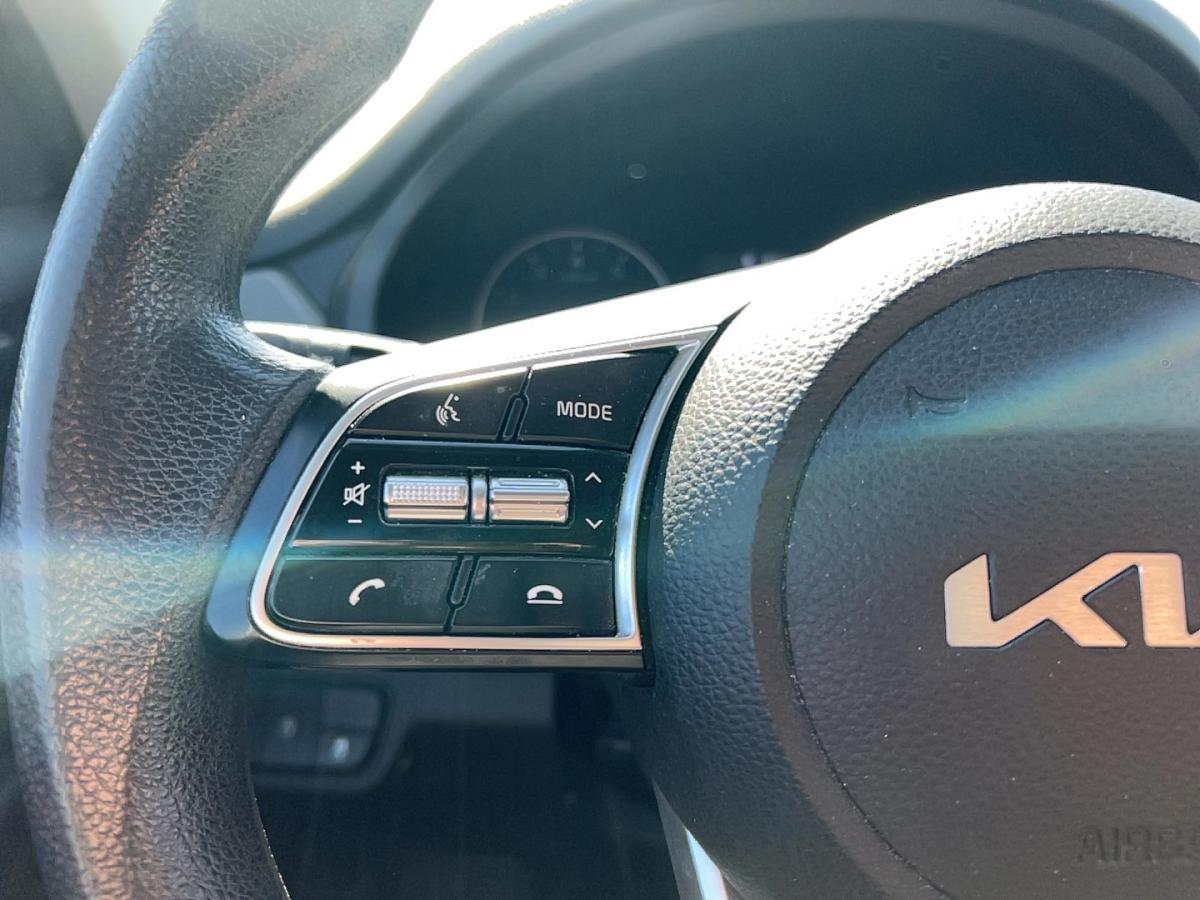2022 Kia Seltos - Image 13