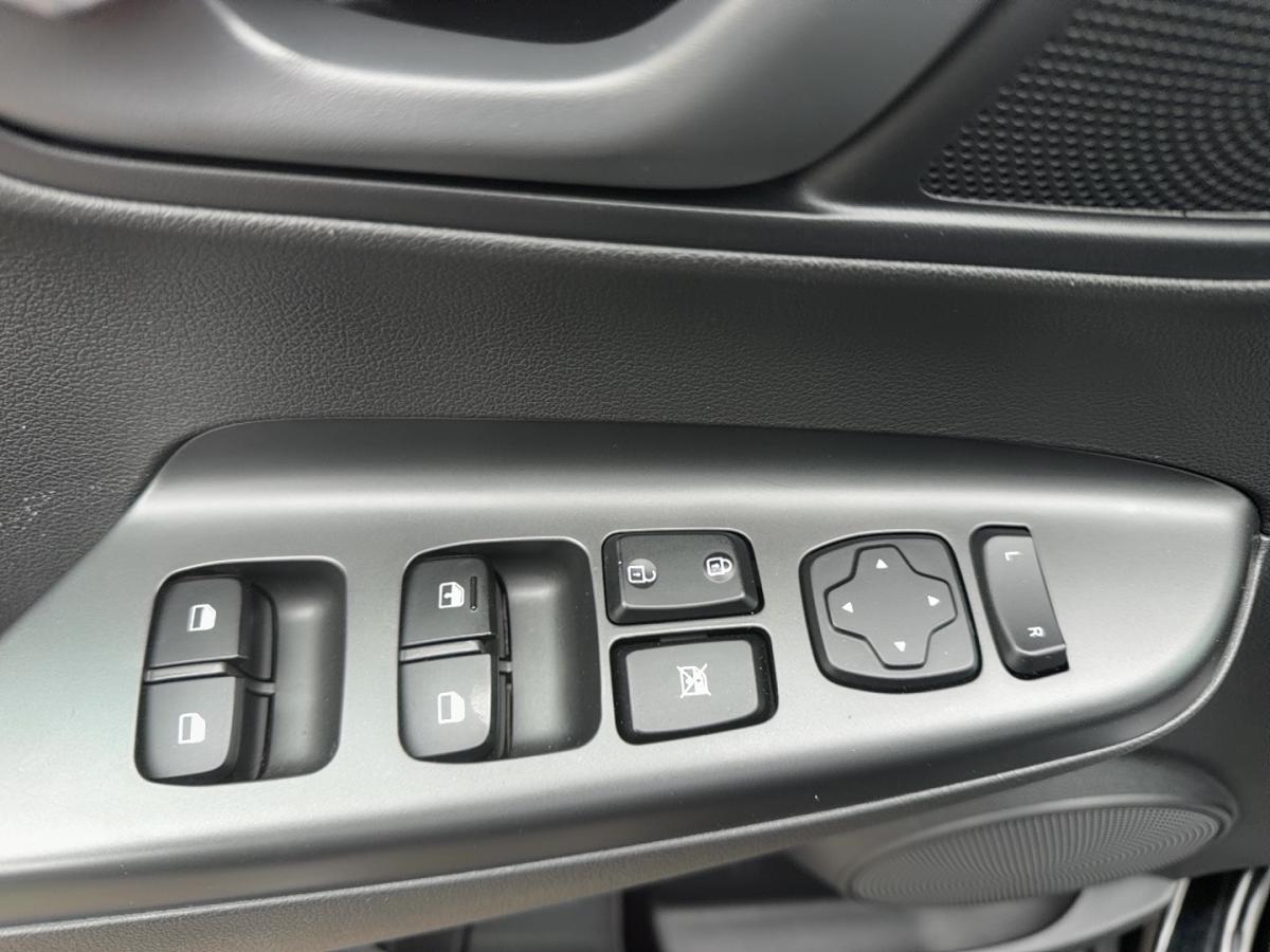 2022 Hyundai Kona - Image 27