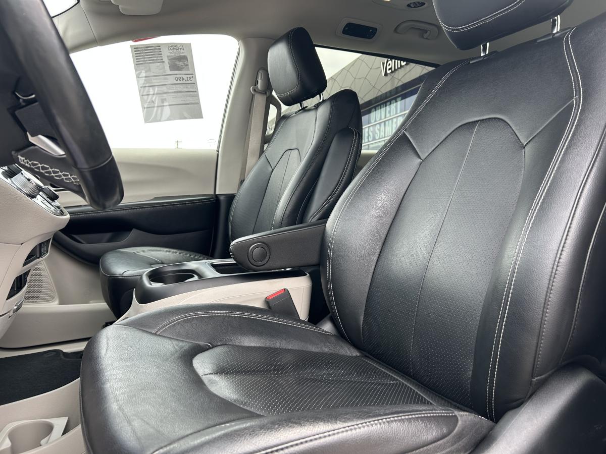 2022 Chrysler Pacifica Hybrid - Image 82